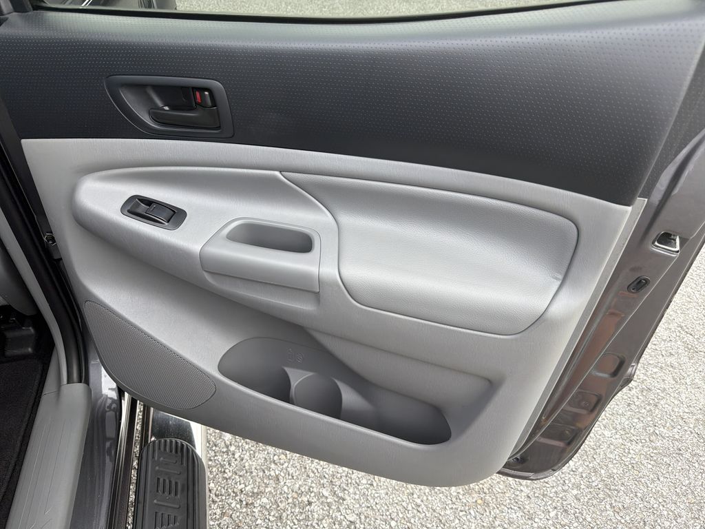 Used 2014 Toyota Tacoma Truck