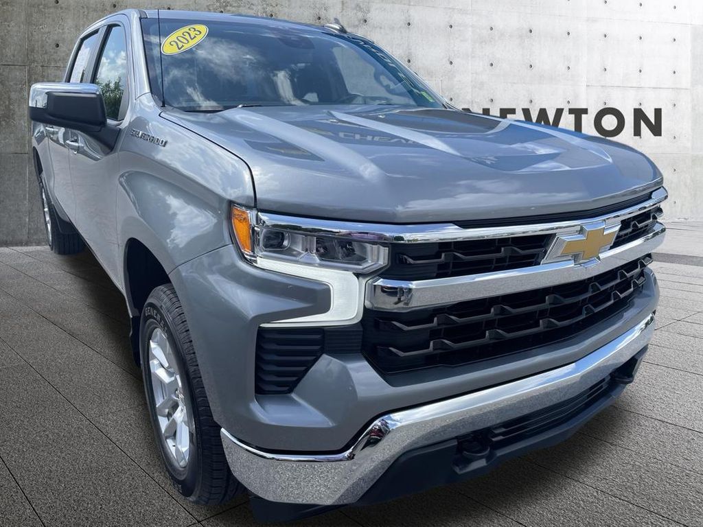 Sterling Gray Metallic 2023 Chevrolet Silverado 1500 Pickup Truck Four-Wheel Drive 8-Speed Automatic