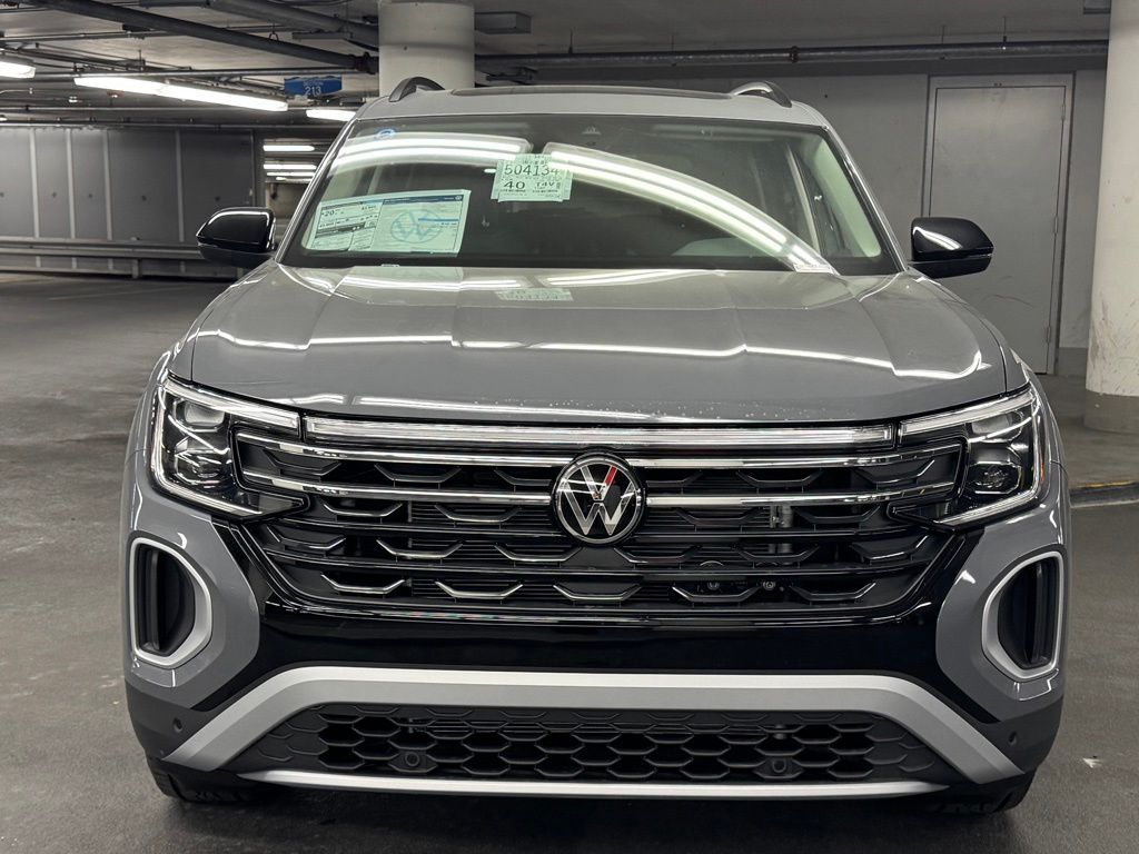 2025 Volkswagen Atlas  32