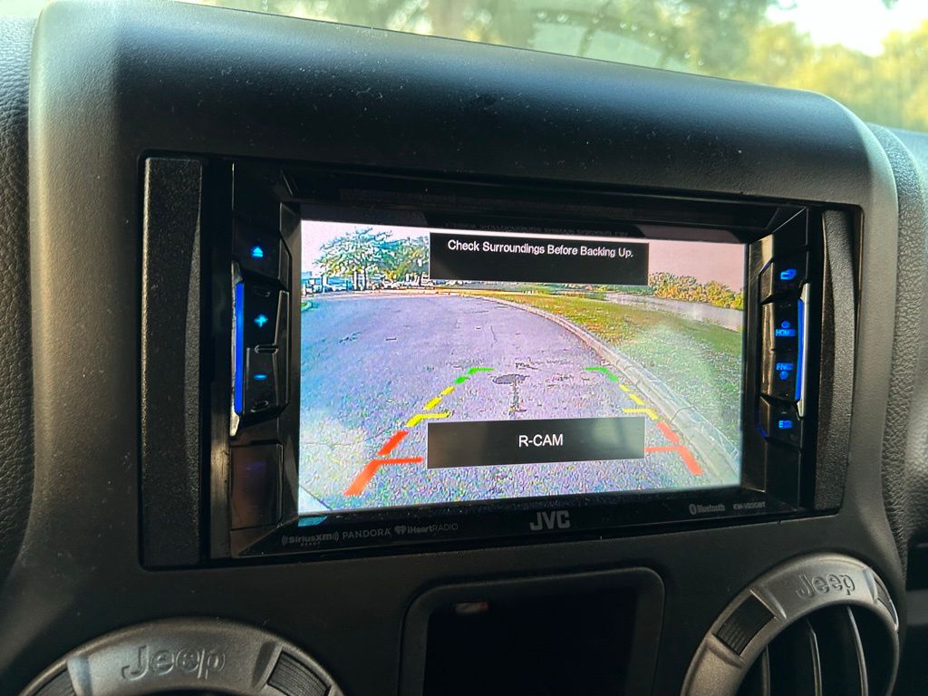 Thumbnail: 2015 Jeep Wrangler - 24