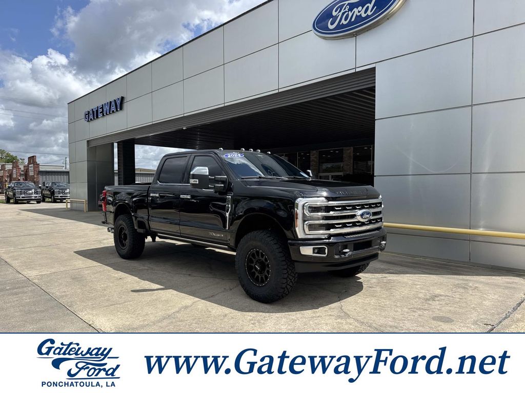 Agate Black Metallic 2024 Ford F-250 Super Duty Platinum Crew Cab 4WD Pickup Truck Four-Wheel Drive Automatic