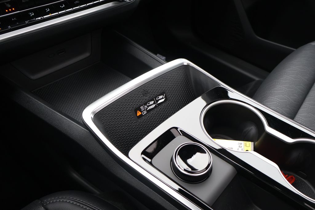 Thumbnail: 2026 Chevrolet Equinox - 32