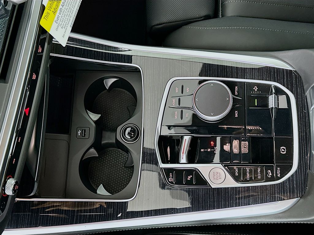 Thumbnail: 2026 BMW X5 - 15