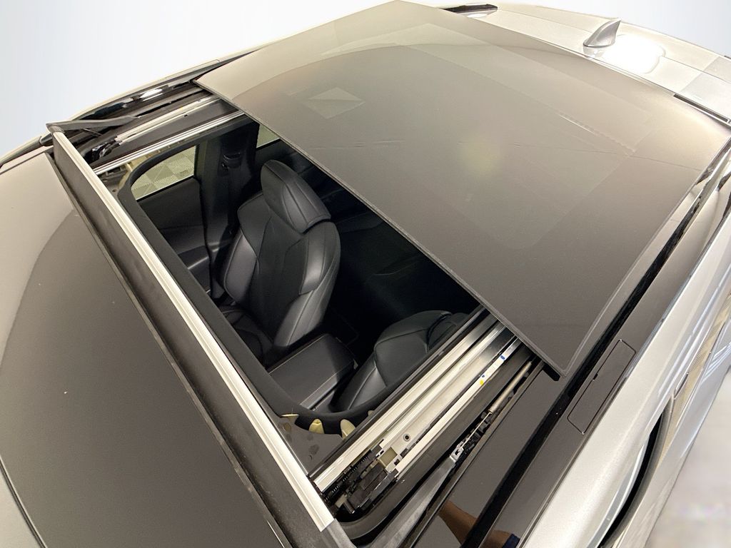 Thumbnail: 2023 Lexus RX - 23