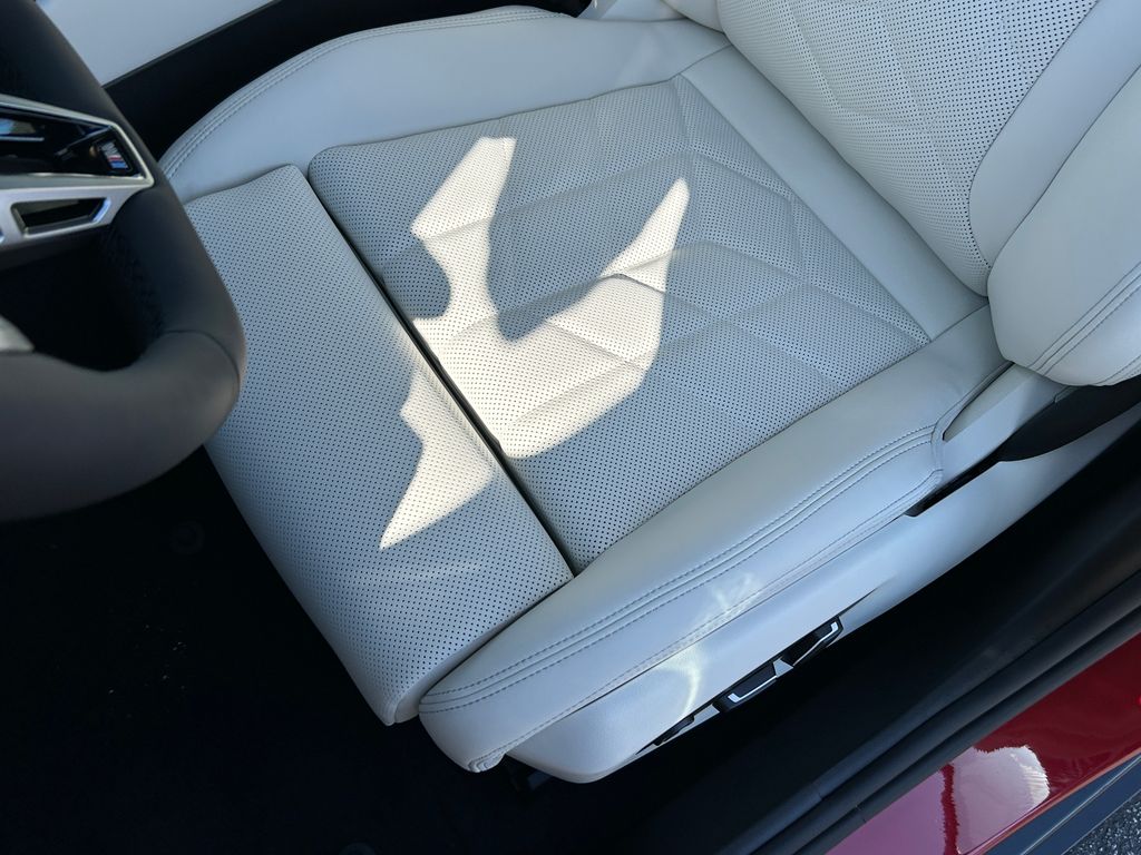 2025 BMW i5 eDrive40 15