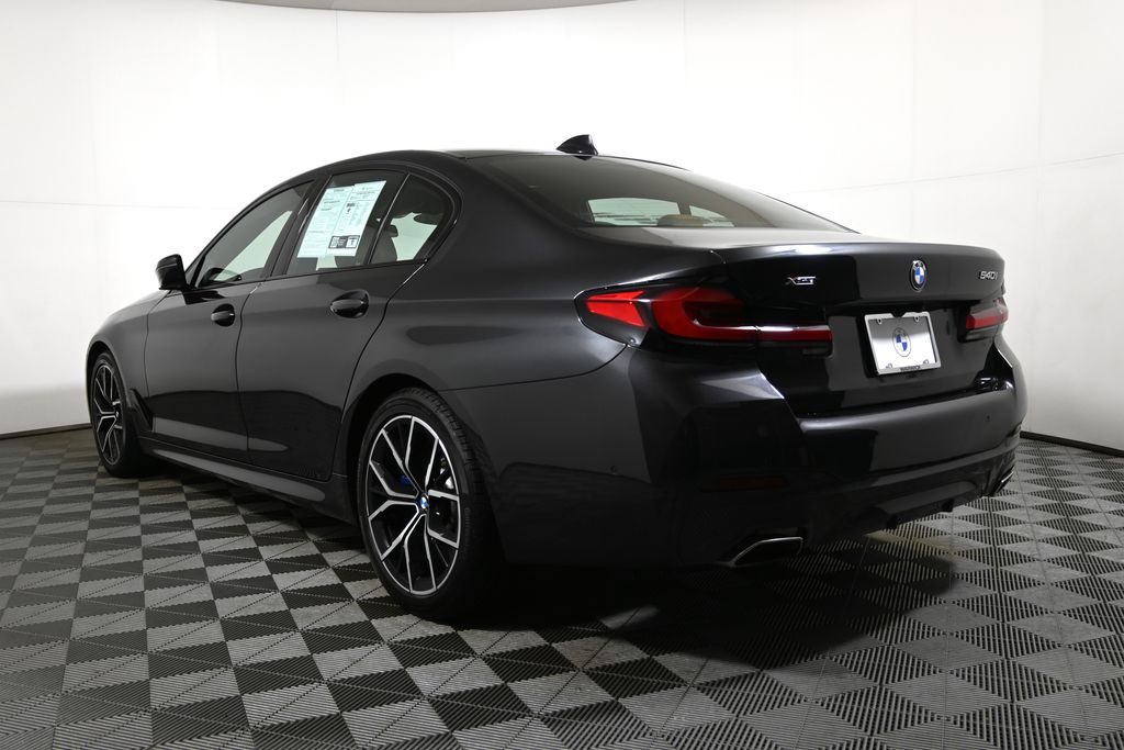 Thumbnail: 2022 BMW 5 Series - 5