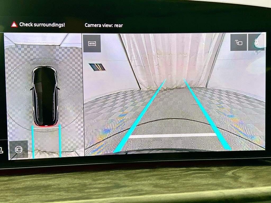 Thumbnail: 2025 Audi Q5 - 15