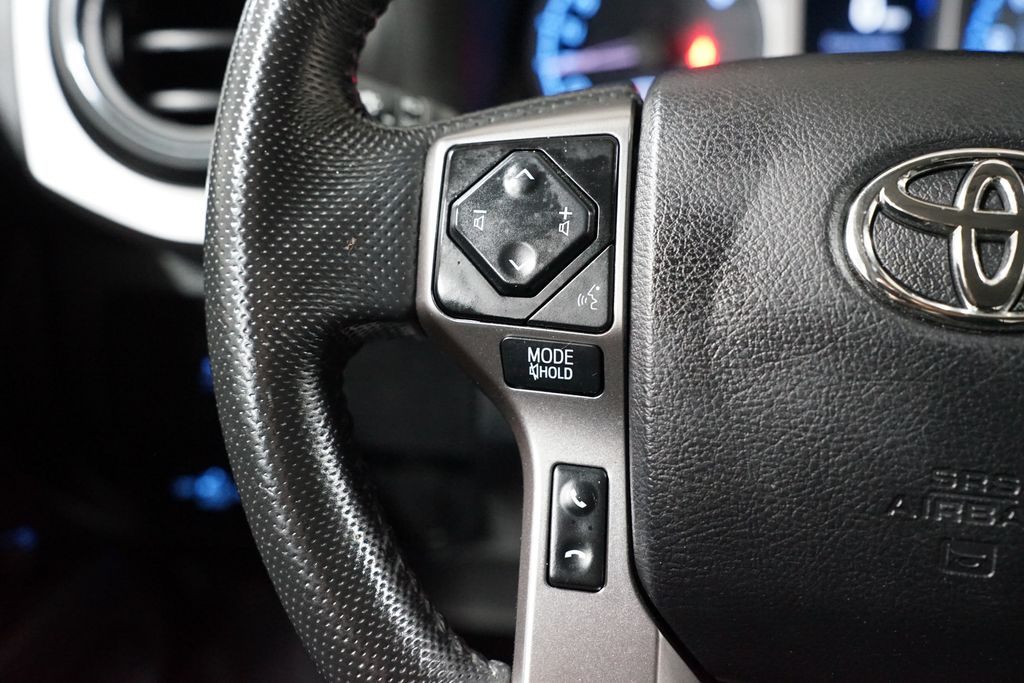 Thumbnail: 2021 Toyota Tacoma - 15