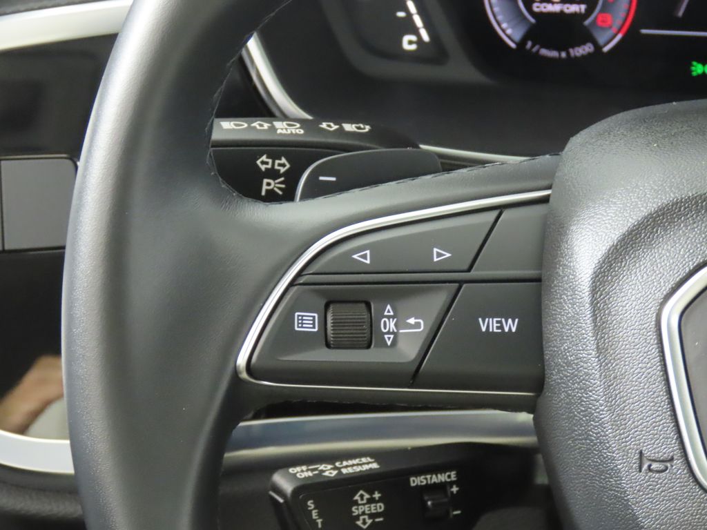 Thumbnail: 2023 Audi Q3 - 17