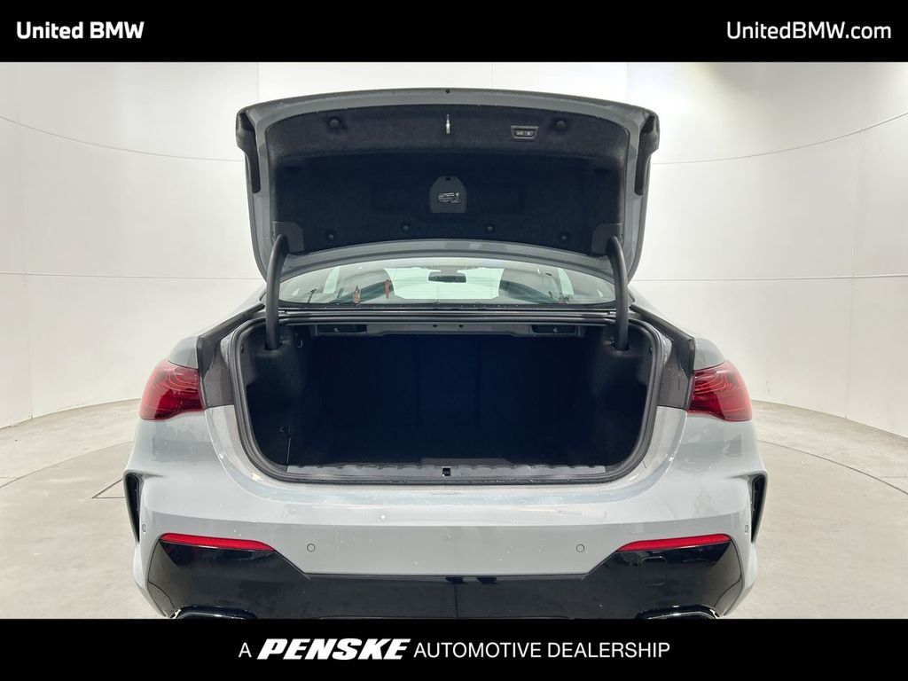 Thumbnail: 2025 BMW 4 Series - 22