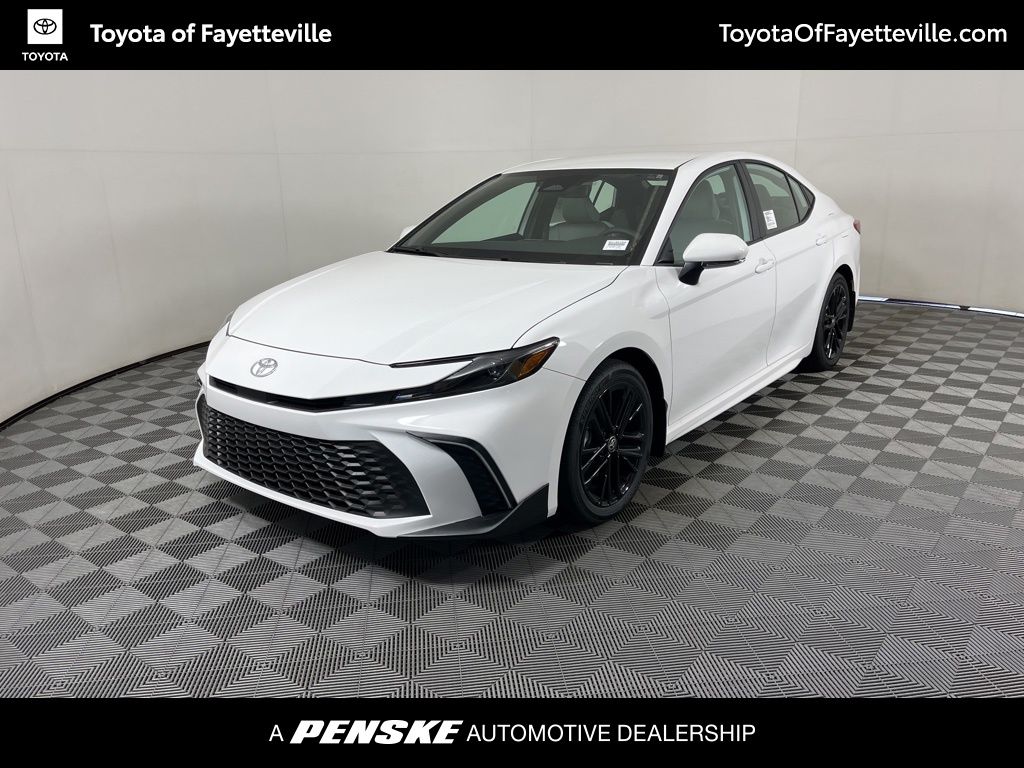 2025 Toyota Camry SE Hero Image