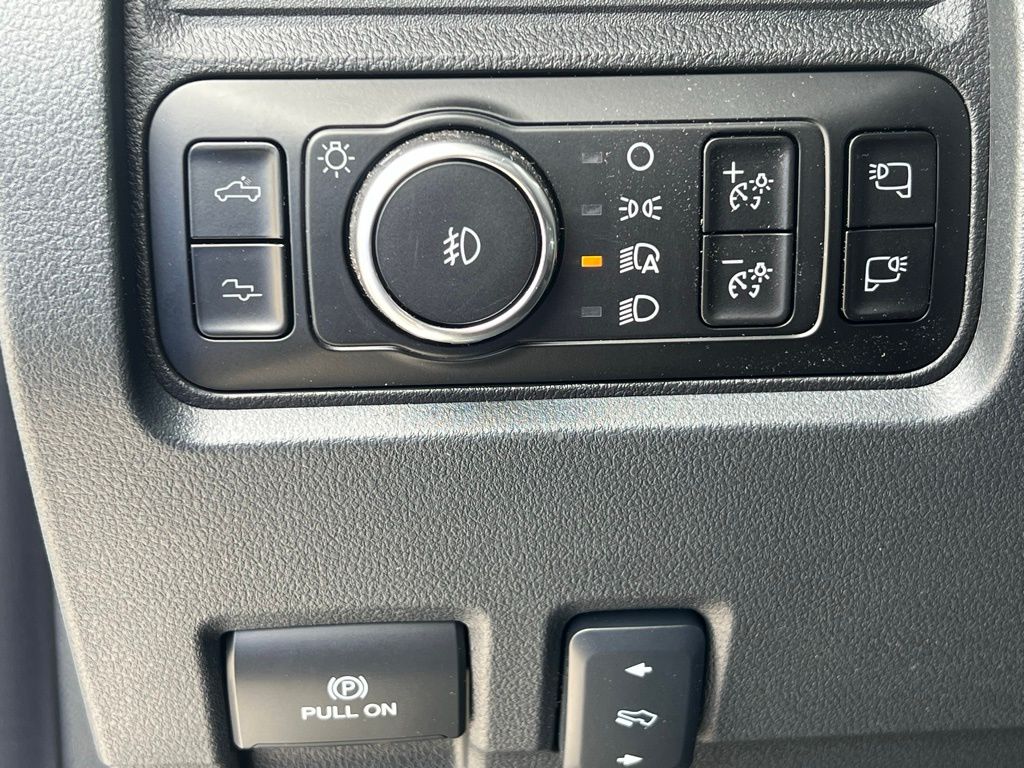 2025 Ford F-250SD Platinum Gray at Walterboro Ford