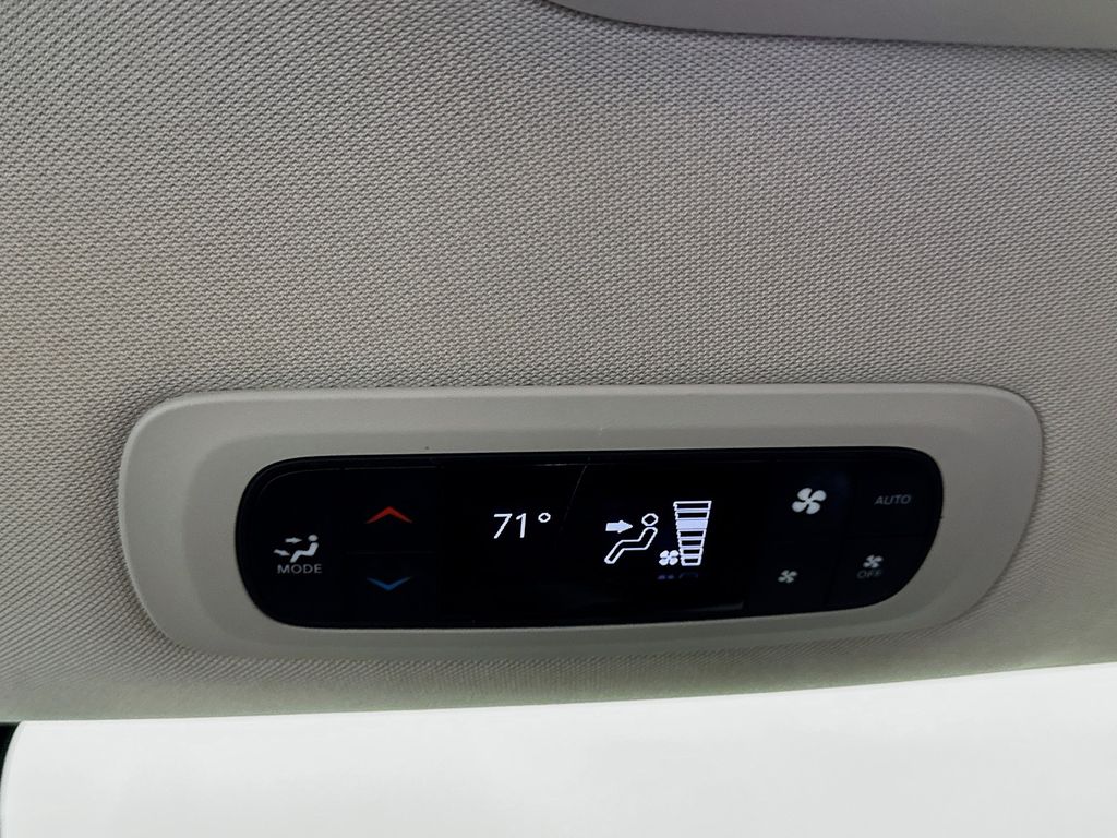 Used Car 2024 Chrysler Pacifica  Touring L For Sale Under $30,000 In Austin, Texas