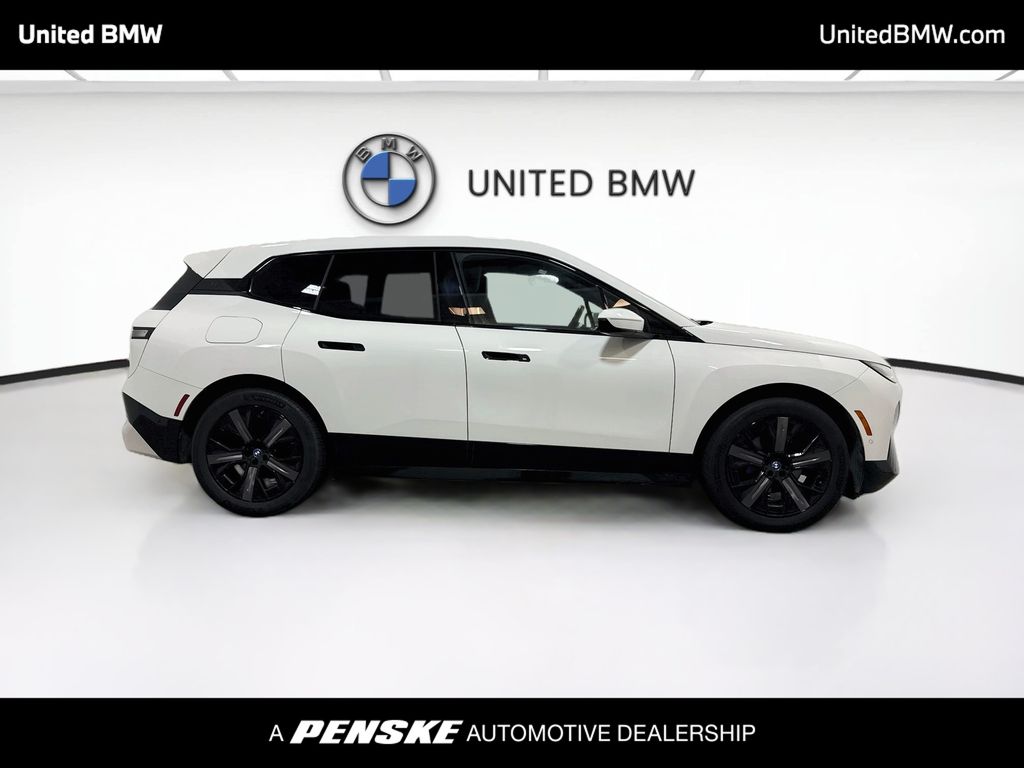 Thumbnail: 2024 BMW iX - 4