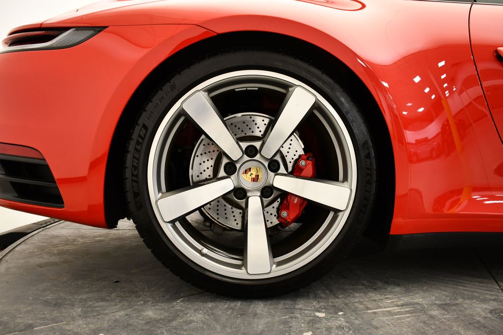 Thumbnail: 2020 Porsche 911 - 18