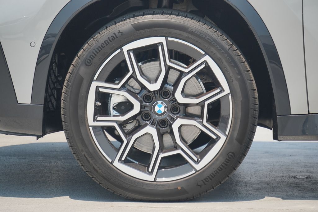 Thumbnail: 2025 BMW X1 - 5