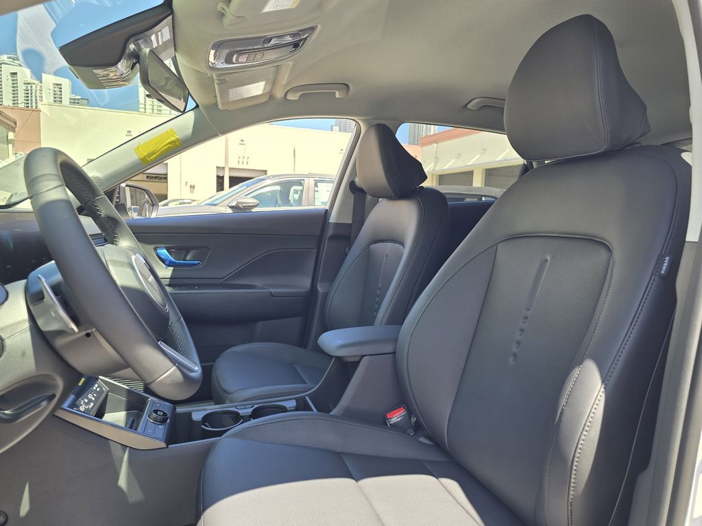 New 2026 White Hyundai SEL Premium image 13