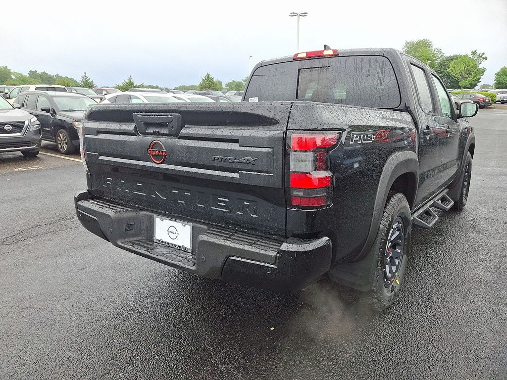 2025 Nissan Frontier PRO-4X 4