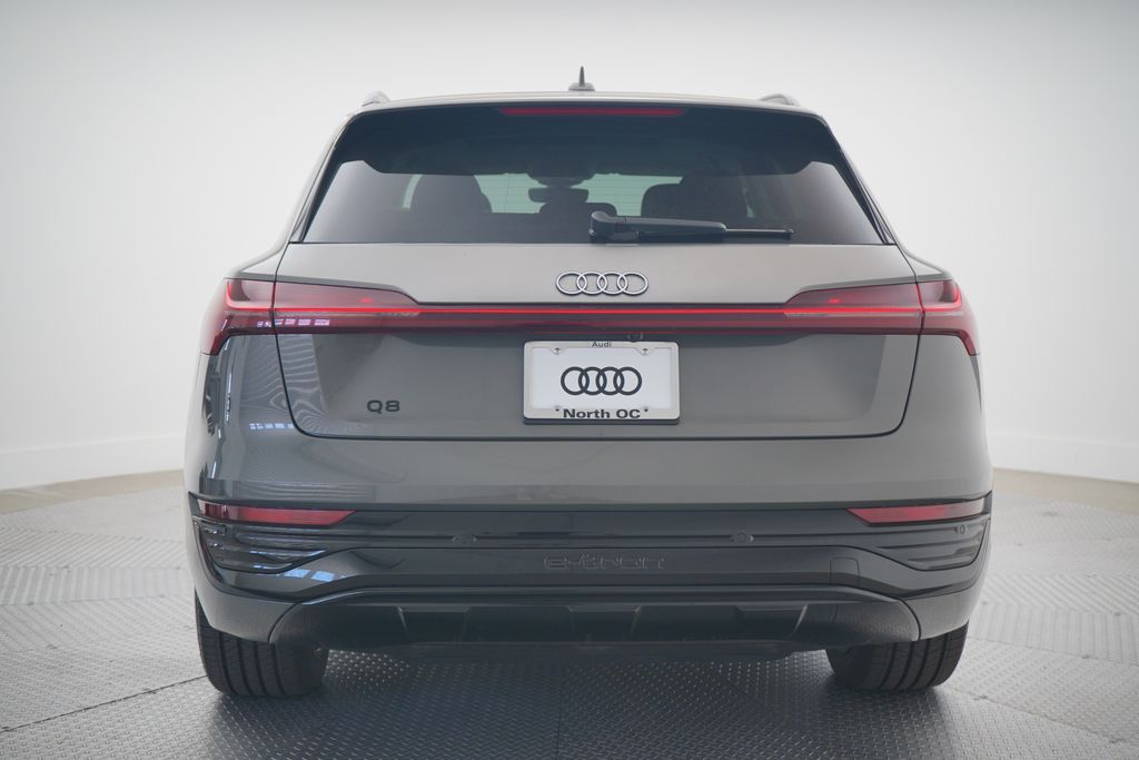 2024 Audi Q8 e-tron  4