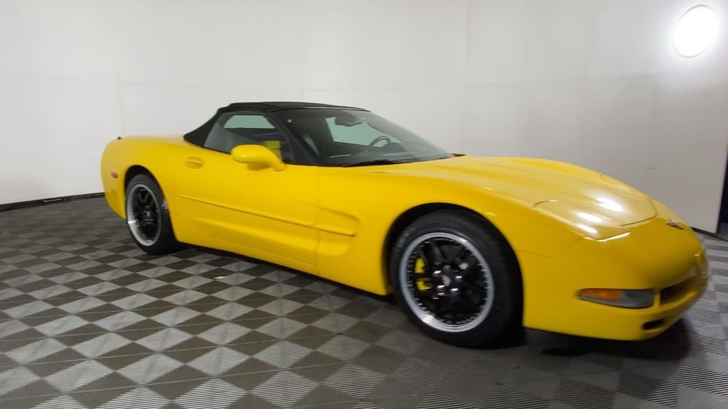 2004 Chevrolet Corvette Base 2