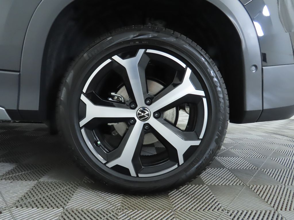 Thumbnail: 2025 Volkswagen Tiguan - 32
