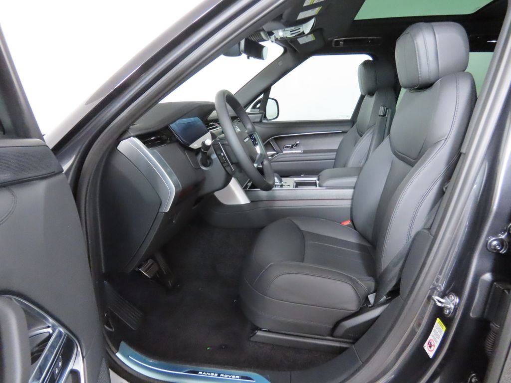 Thumbnail: 2025 Land Rover Range Rover - 20