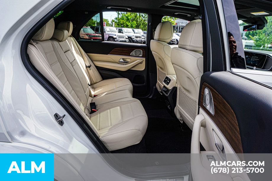 Used 2025 White Mercedes-Benz GLE 580 image 22