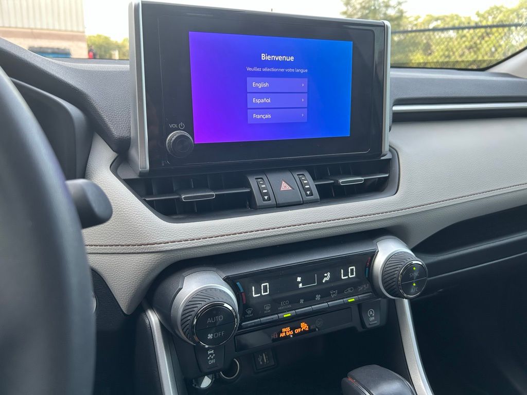 2024 Toyota RAV4 XLE Premium 20
