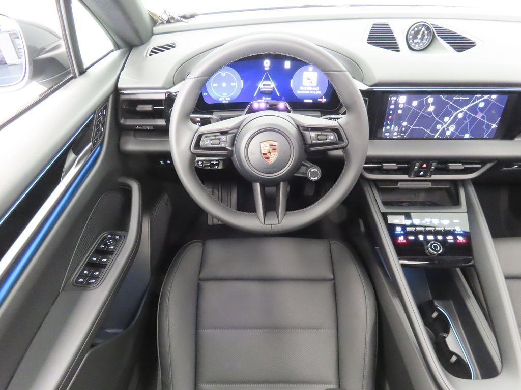 Thumbnail: 2026 Porsche Macan - 17