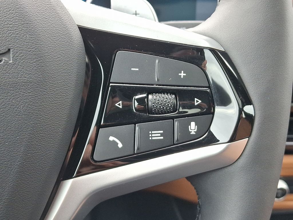 Thumbnail: 2025 BMW 3 Series - 23