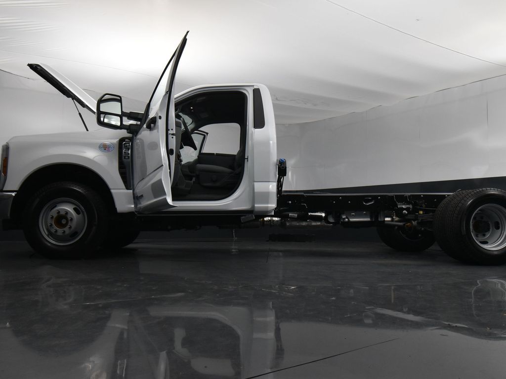 2024 Ford F-350 Super Duty XL