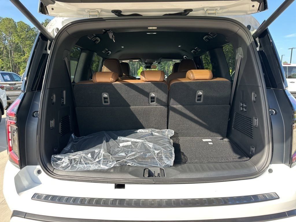 2025 Aspen White Tricoat Nissan Armada SL RWD SUV