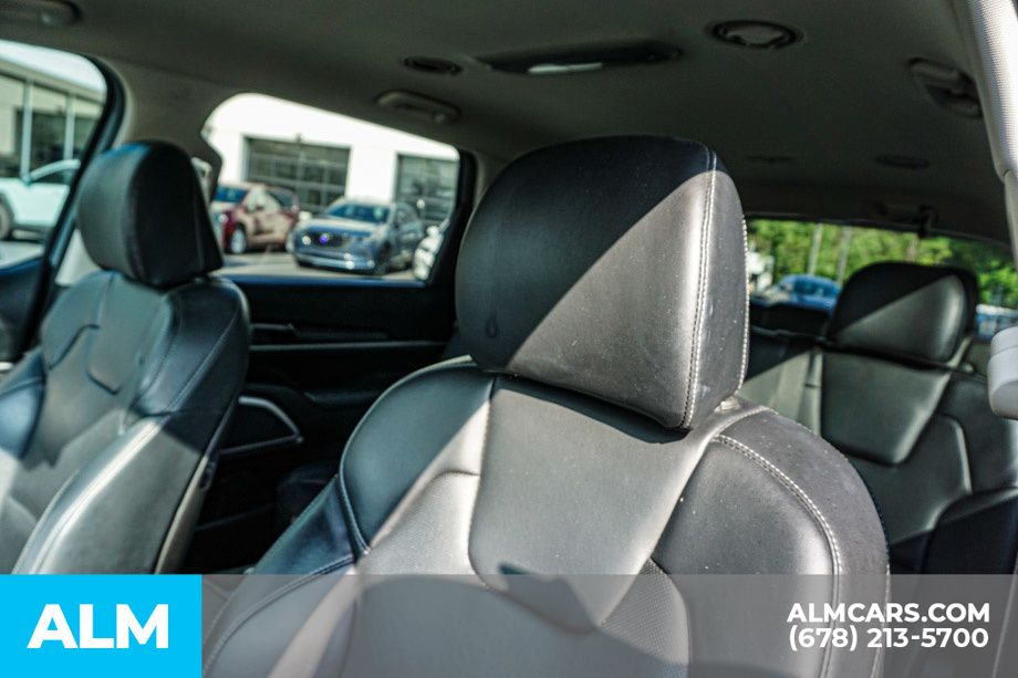Used 2024 Silver Kia LX image 17