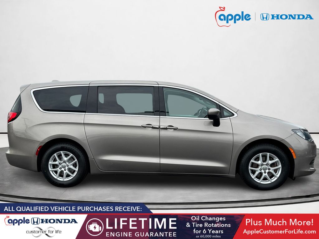 2017 Chrysler Pacifica Touring