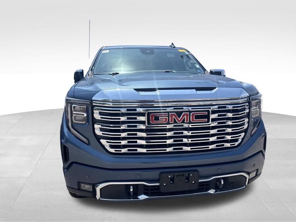 Used 2024 Blue GMC Denali image 5