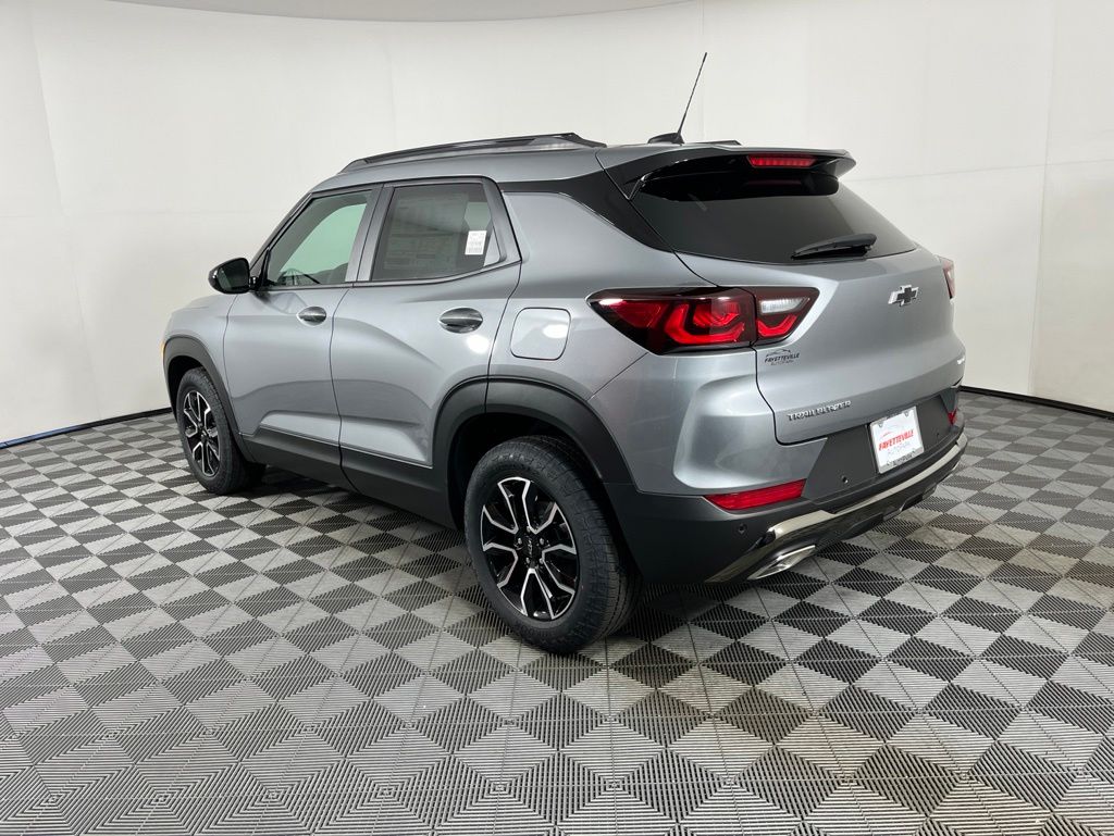 Thumbnail: 2026 Chevrolet TrailBlazer - 3