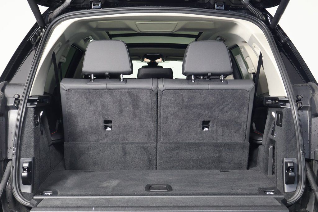 Thumbnail: 2021 BMW X7 - 15