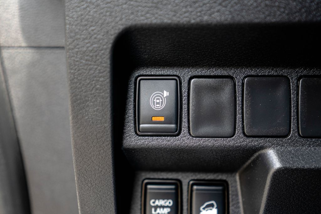 Used 2025 Nissan Frontier Truck