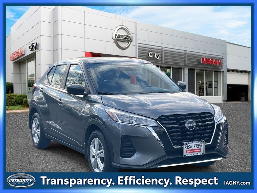 Gray (Gun Metallic) 2025 Nissan Kicks Play S FWD SUV / Crossover Front-Wheel Drive Continuously Variable Transmission