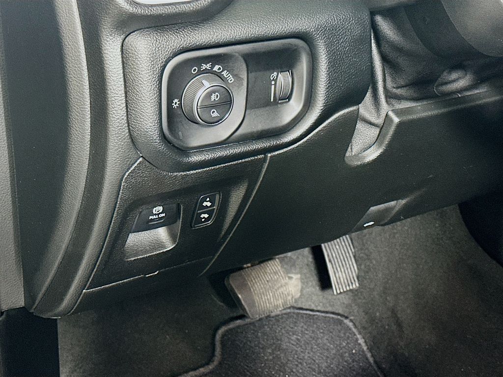 Thumbnail: 2021 RAM 1500 - 10