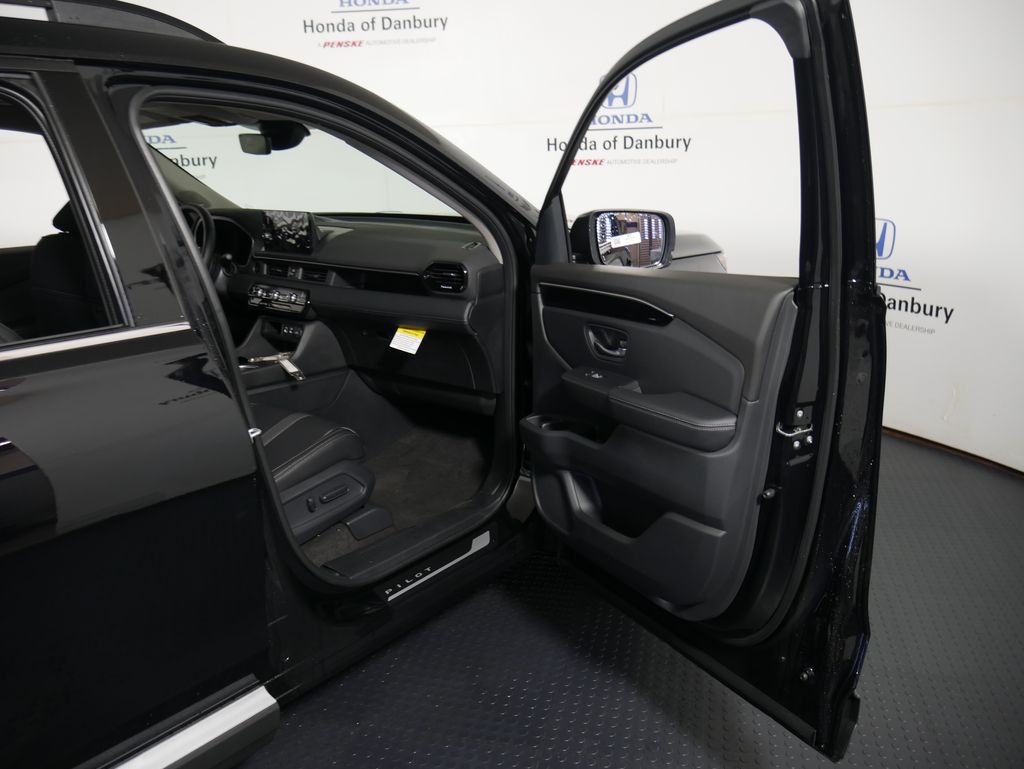 2025 Honda Pilot Touring 7