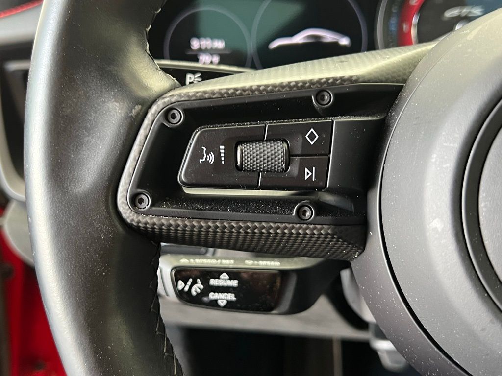 Thumbnail: 2022 Porsche 911 - 8