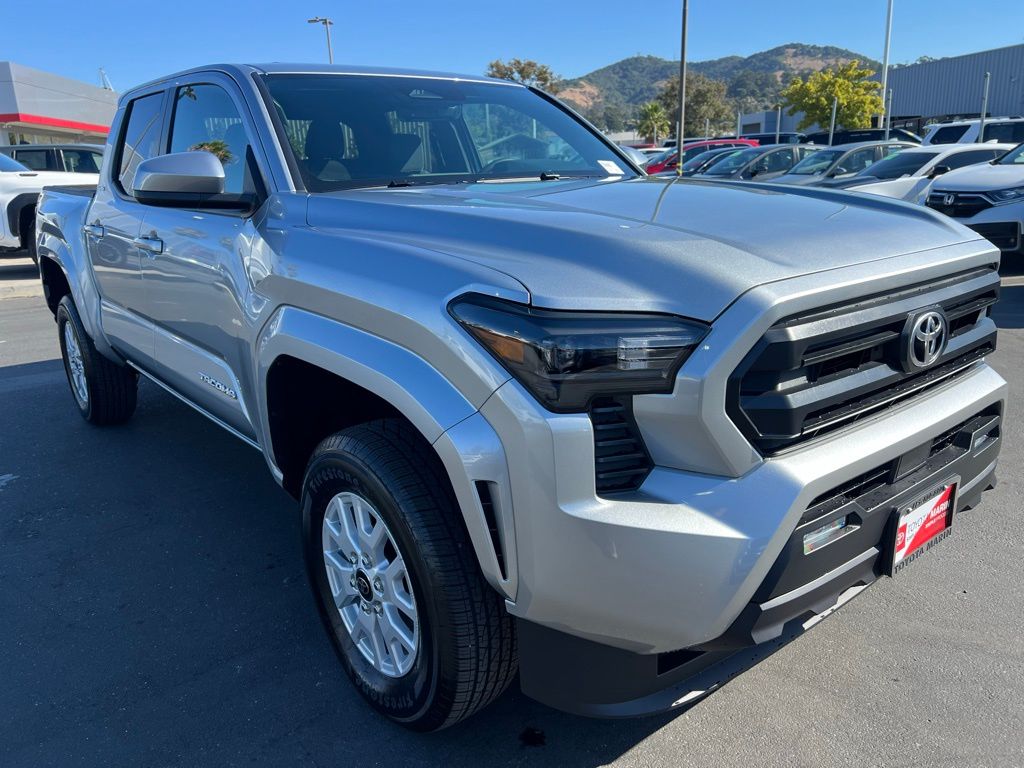 2025 Toyota Tacoma SR5 Double Cab photo 2
