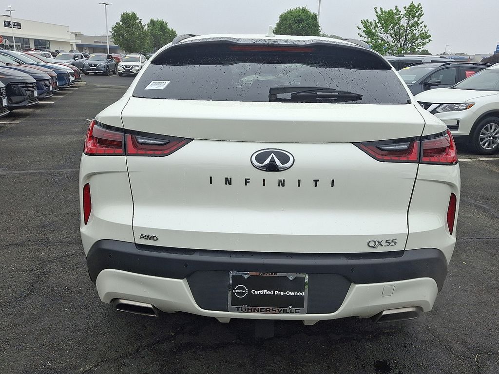 2022 INFINITI QX55 Luxe 5