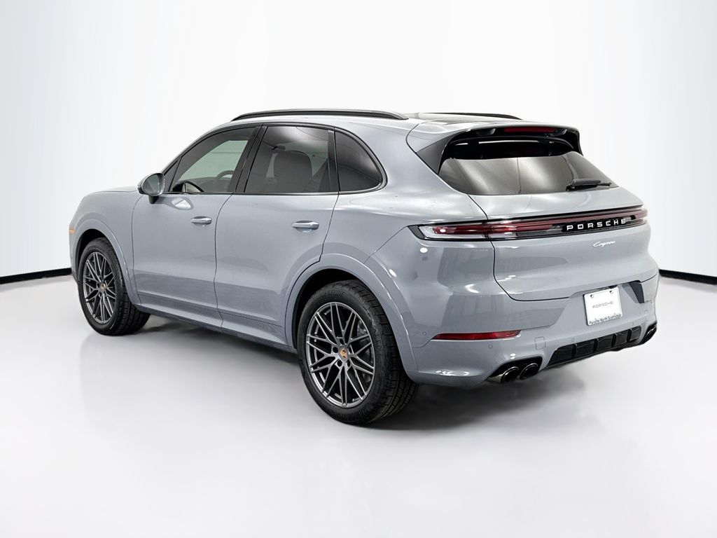 Thumbnail: 2026 Porsche Cayenne - 3