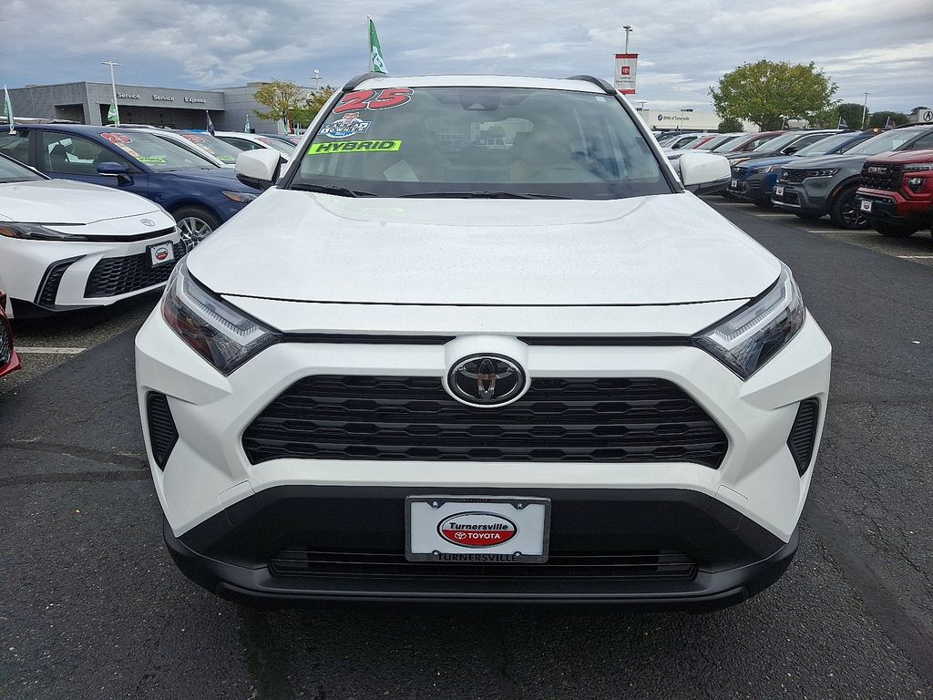 Thumbnail: 2025 Toyota RAV4 - 2