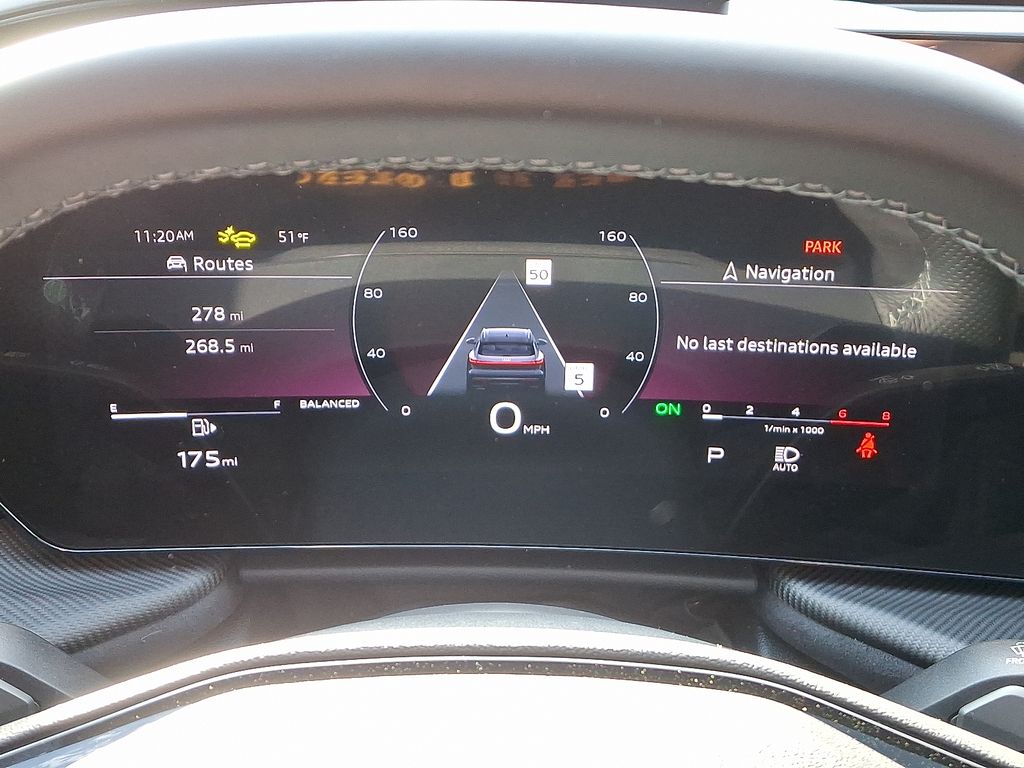 Thumbnail: 2025 Audi SQ5 - 21