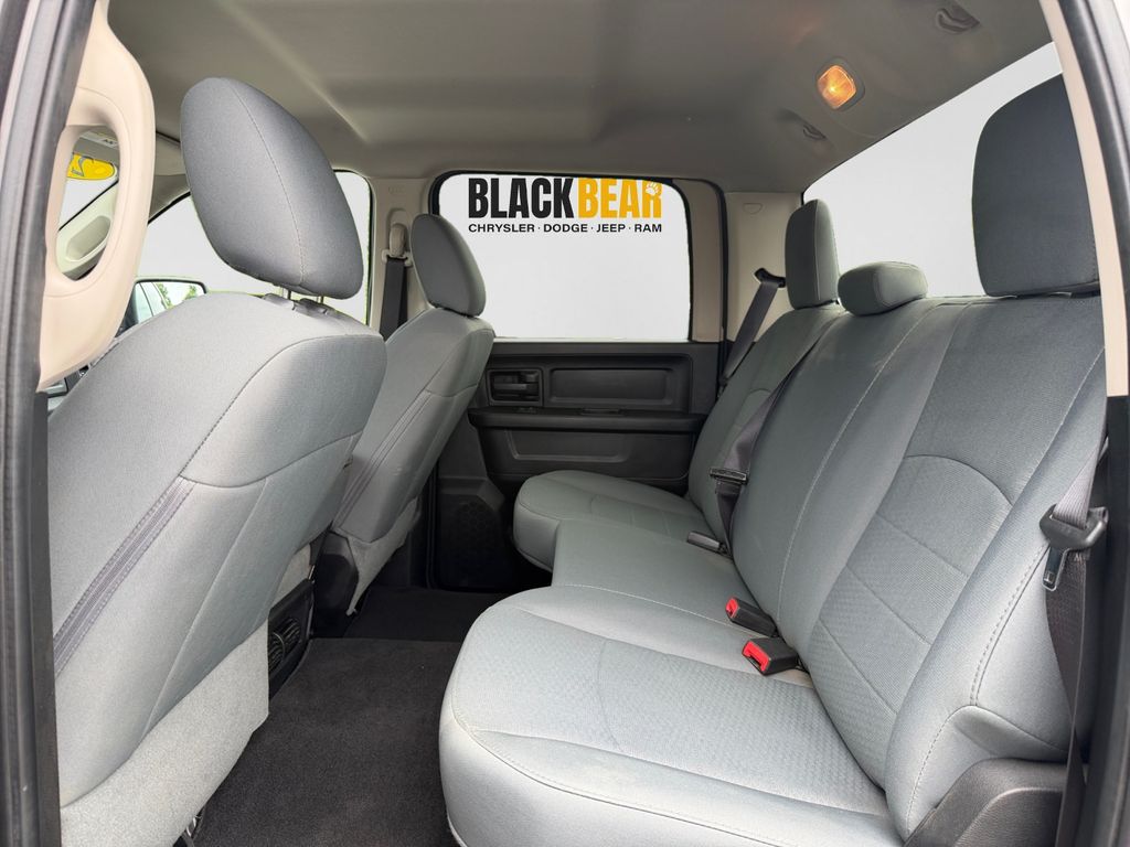 Gray (Granite Crystal Metallic Clearcoat) 2017 RAM 1500 Express Crew Cab 4WD Pickup Truck Four-Wheel Drive 8-Speed Automatic