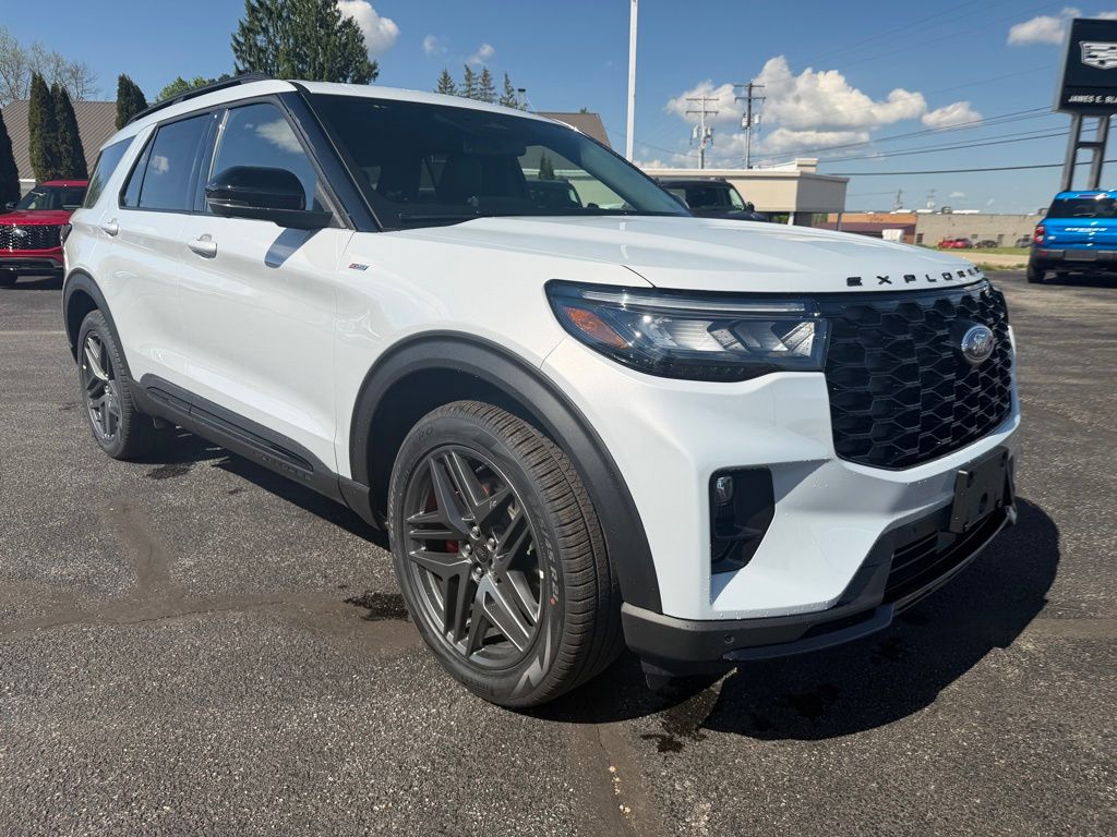 2026 Ford Explorer ST-Line - 10