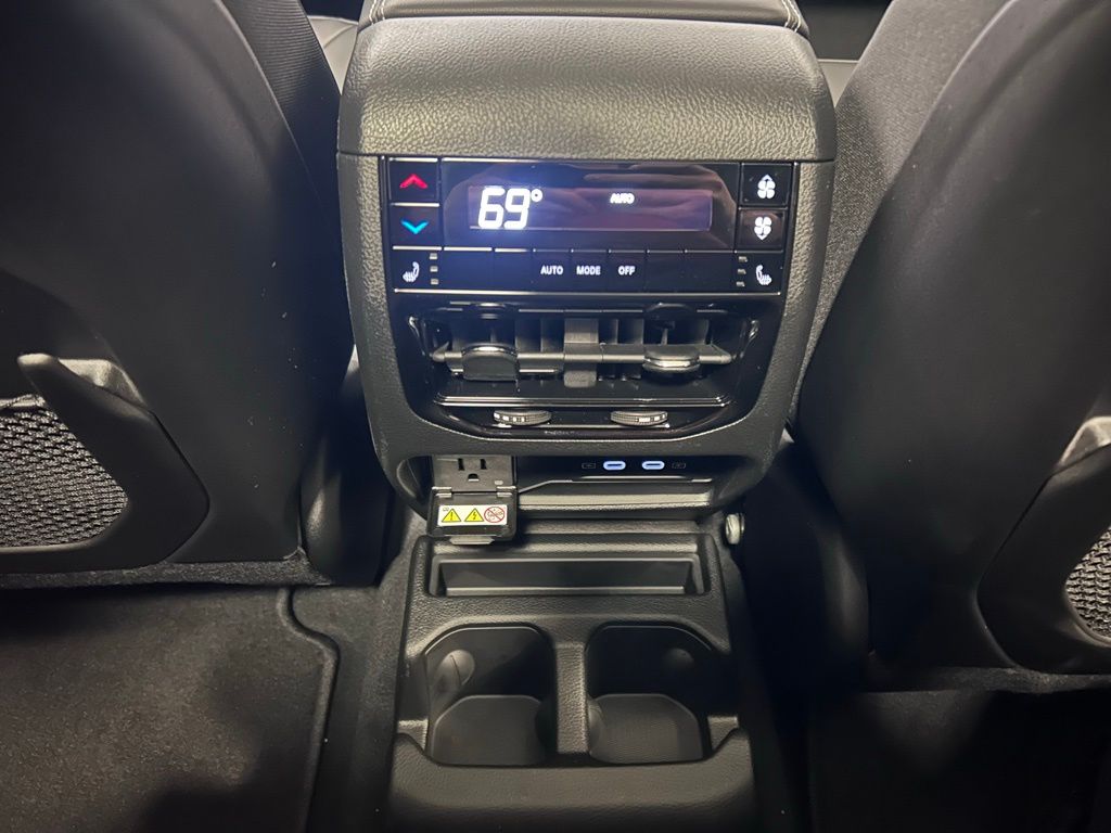 new 2026 Jeep Grand Cherokee L car, priced at $51,500